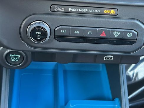 New 2025 Ford Maverick XLT w/ XLT Luxury Package AWD/4WD image 22
