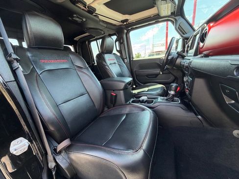 Used 2021 Jeep Gladiator Rubicon w/ Cold Weather Group AWD/4WD image 8