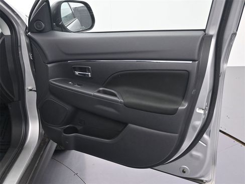 Used 2024 Mitsubishi Outlander Sport ES image 20