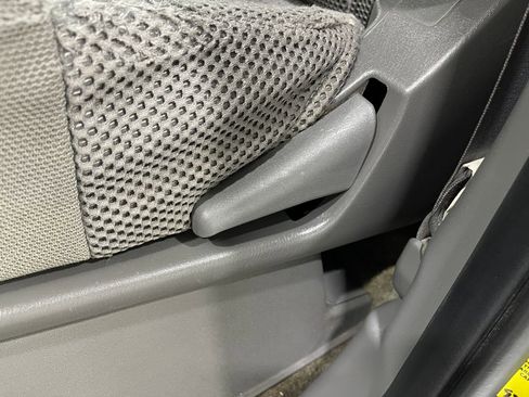 Used 2017 Nissan Frontier SV image 14