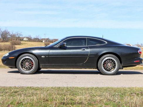 Used 1998 Jaguar XK8 Coupe image 3
