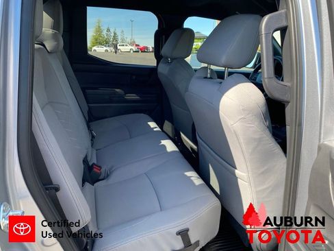 Certified 2025 Toyota Tacoma SR5 AWD/4WD image 18