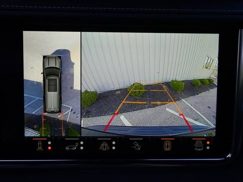 Used 2023 GMC Yukon XL Denali Ultimate image 21