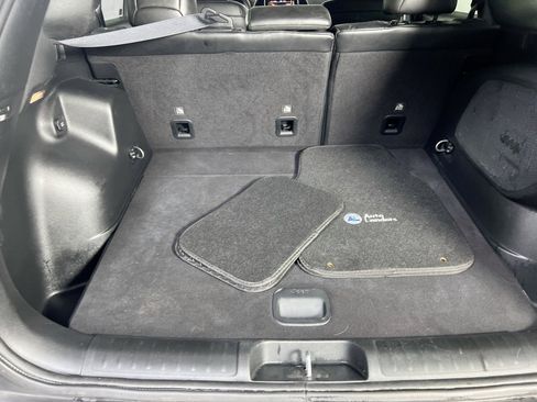 Used 2022 Jeep Cherokee Limited image 25