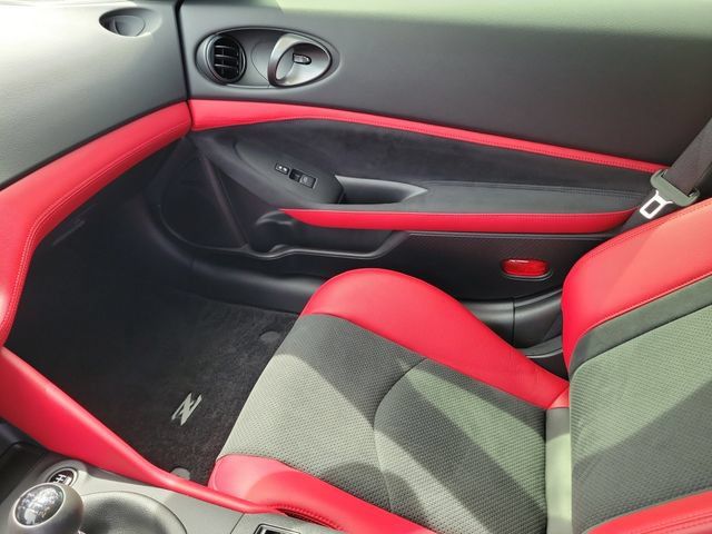 Used 2026 Nissan Z Performance w/ Floor Mat Package RWD image 32