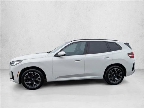 Used 2025 BMW X3 xDrive30i w/ Premium Package image 9