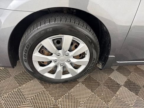 Used 2018 Nissan Sentra S FWD image 26