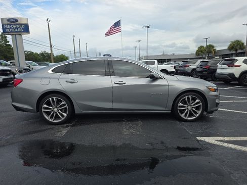 Used 2023 Chevrolet Malibu LT FWD image 2