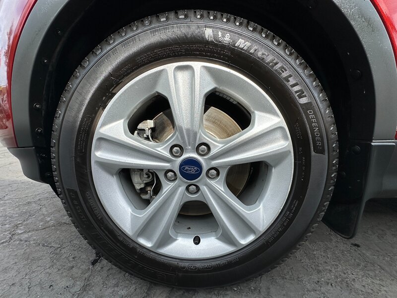 Used 2014 Ford Escape SE w/ Equipment Group 201A AWD/4WD image 9