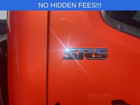 Used 2018 Toyota Tacoma SR5 image 13