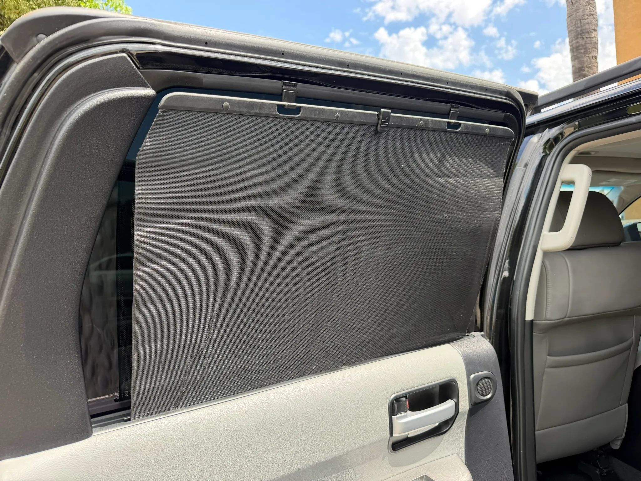 Used 2016 Toyota Sequoia SR5 w/ Premium Package RWD image 14