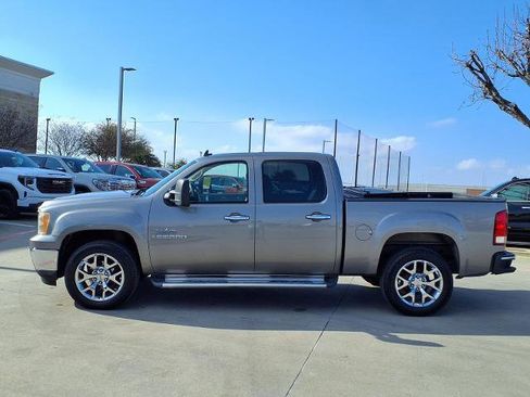 Used 2009 GMC Sierra 1500 SLE w/ Texas Edition image 26