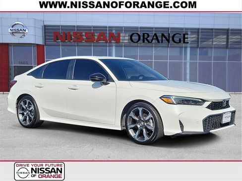 Used 2025 Honda Civic Sport Touring image 1