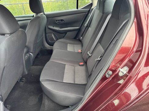 Used 2024 Nissan Sentra SV FWD image 14
