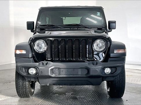 Used 2019 Jeep Wrangler Unlimited Sport S image 3