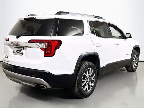 Used 2023 GMC Acadia SLT image 4