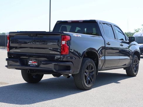 Used 2023 Chevrolet Silverado 1500 Custom AWD/4WD image 9