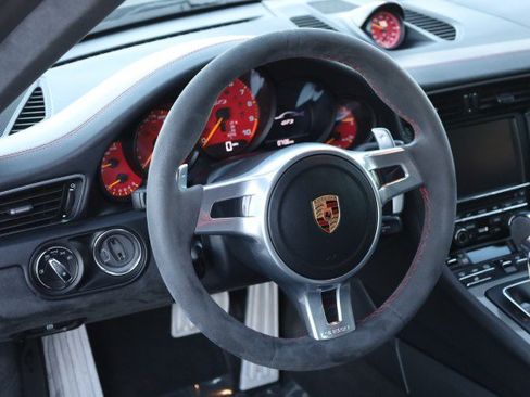 Used 2016 Porsche 911 GT3 RWD image 23
