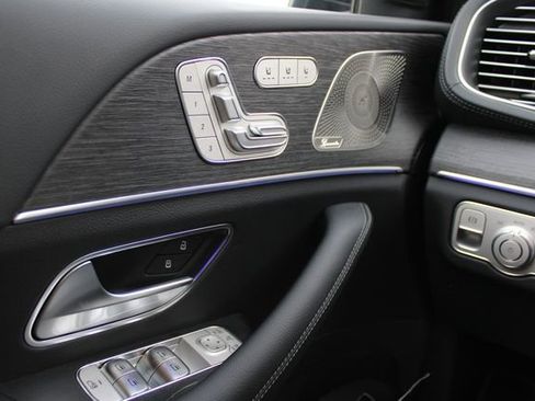 New 2026 Mercedes-Benz GLS 450 4MATIC image 18