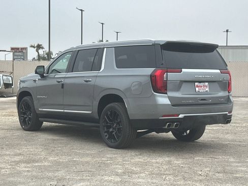 New 2026 GMC Yukon XL Denali AWD/4WD image 6