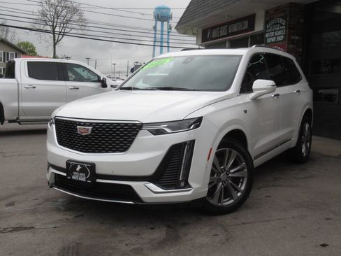 Used 2024 Cadillac XT6 Premium Luxury w/ Technology Package AWD/4WD image 36