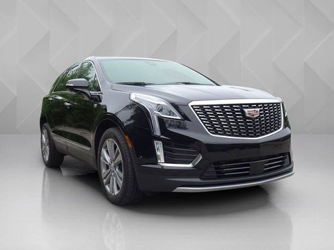 Certified 2024 Cadillac XT5 Premium Luxury w/ Technology Package AWD/4WD image 6