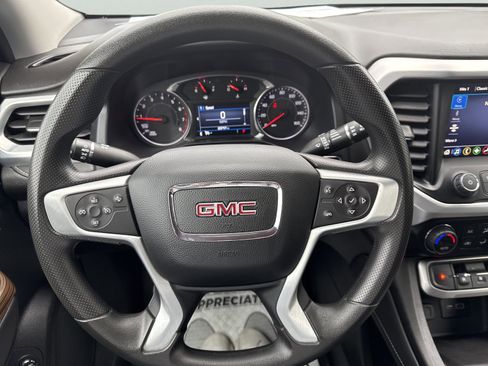 Used 2023 GMC Acadia SLE w/ Driver Convenience Package image 18