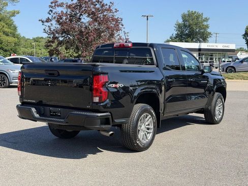 Used 2023 Chevrolet Colorado LT w/ LT Convenience Package II AWD/4WD image 19