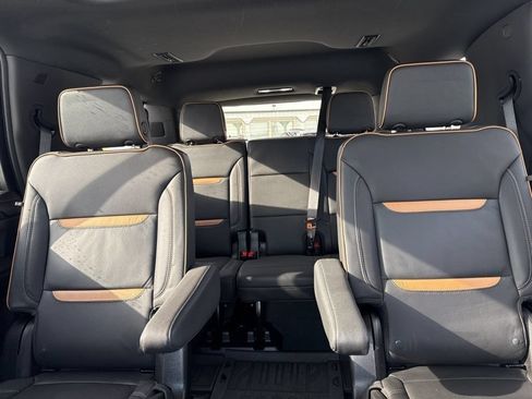 Used 2024 GMC Yukon AT4 AWD/4WD image 43