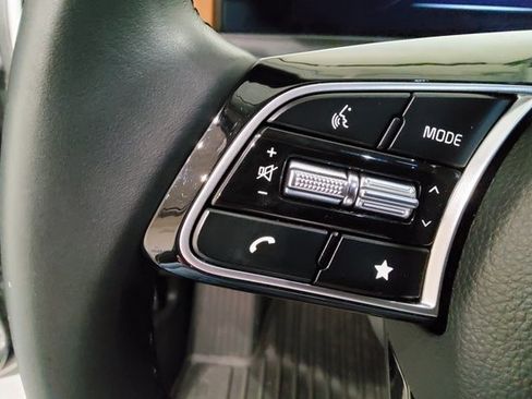 Used 2024 Kia Seltos EX image 29