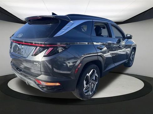 Certified 2024 Hyundai Tucson Limited image 9