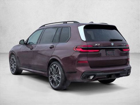 Used 2026 BMW X7 xDrive40i w/ M Sport Package AWD/4WD image 9