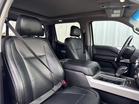 Used 2016 Ford F150 Lariat image 19