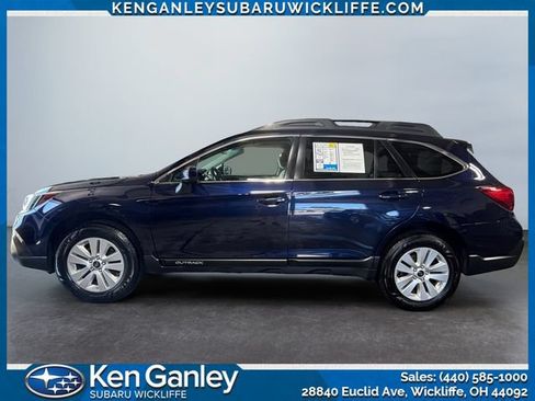 Used 2018 Subaru Outback 2.5i Premium w/ Popular Package #1 AWD/4WD image 2