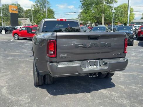 New 2026 RAM 3500 Big Horn AWD/4WD image 5