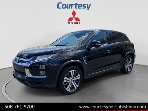 Used 2020 Mitsubishi Outlander Sport SE AWD/4WD image 1