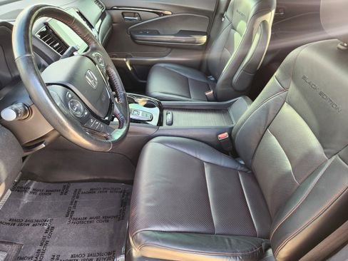 Certified 2022 Honda Ridgeline Black Edition image 13