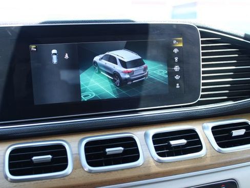 Used 2021 Mercedes-Benz GLE 350 w/ Premium Package image 31