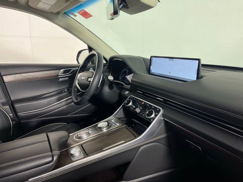 Used 2023 Genesis GV80 2.5T w/ Prestige Package image 42