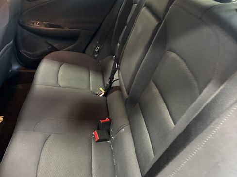 Used 2017 Chevrolet Malibu LT w/ LPO, Convenience Package 2 image 10