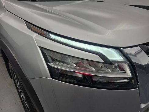 Used 2024 Nissan Pathfinder Platinum w/ Cargo Package image 13