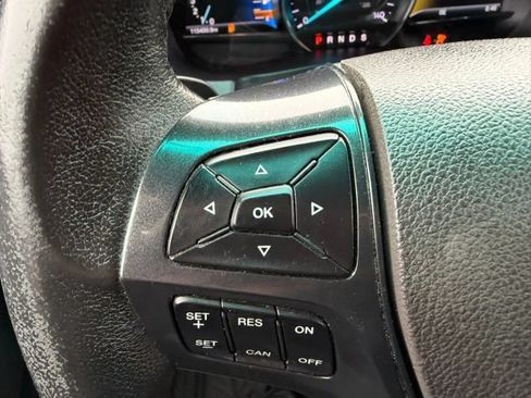 Used 2016 Ford Explorer XLT w/ Equipment Group 202A AWD/4WD image 13