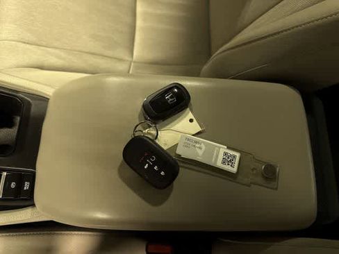 Used 2023 Honda Accord EX image 31