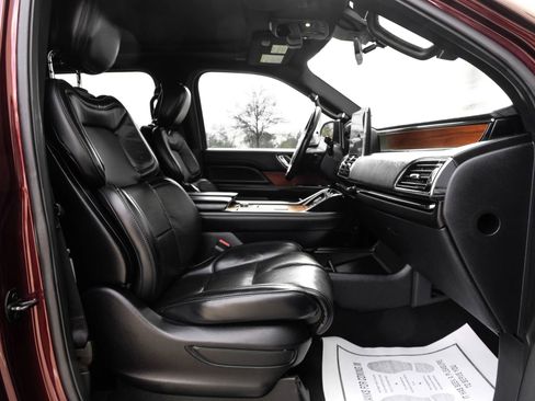 Used 2019 Lincoln Navigator Select w/ Technology Package image 35