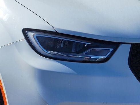 New 2026 Chrysler Pacifica Select w/ S Appearance Package image 16