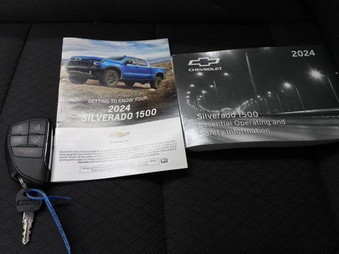 Used 2024 Chevrolet Silverado 1500 RST AWD/4WD image 56