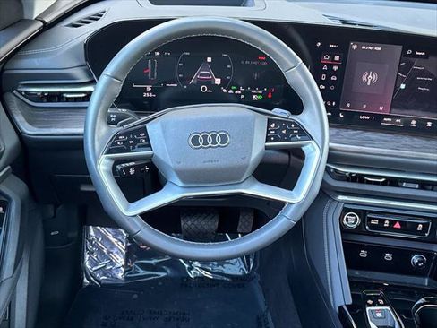 Certified 2025 Audi Q5 Premium Plus w/ Premium Plus AWD/4WD image 18