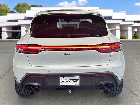 Used 2024 Porsche Macan AWD/4WD image 6