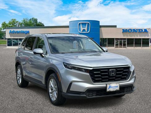 Used 2025 Honda CR-V EX image 1