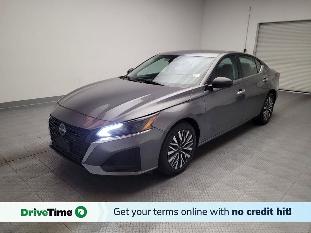 Used 2024 Nissan Altima 2.5 SV FWD image 1